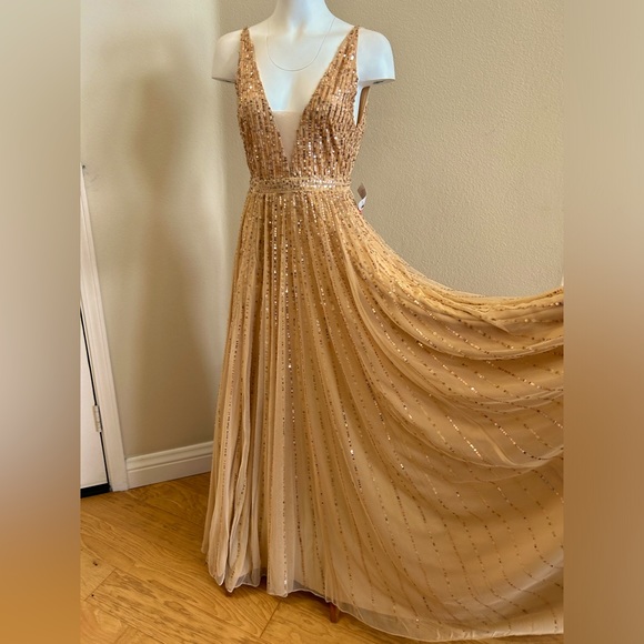 Mac Duggal 6 Sunset Sequin Plunge V Neck Gown NWT Flowy A Line Skirt - Picture 8 of 13